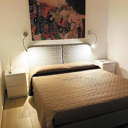 26 - Bed & Breakfast