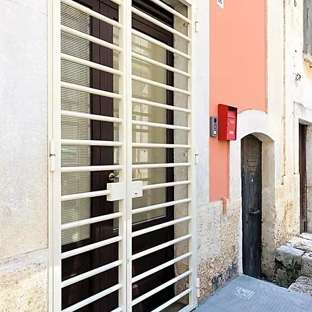 26 - Bed & Breakfast
